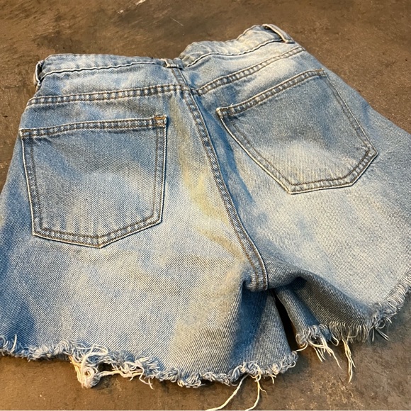 PLT High waisted denim jean shorts - Picture 5 of 5